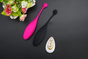 VIBRADOR BULLET SEM FIO COM CONTROLE REMOTO PRETO - Imagem 8