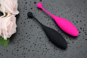 VIBRADOR BULLET SEM FIO COM CONTROLE REMOTO PRETO - Imagem 5