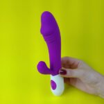 VIBRADOR PONTO G COM ESTIMULADOR CLITORIANO ROXO - Imagem 2